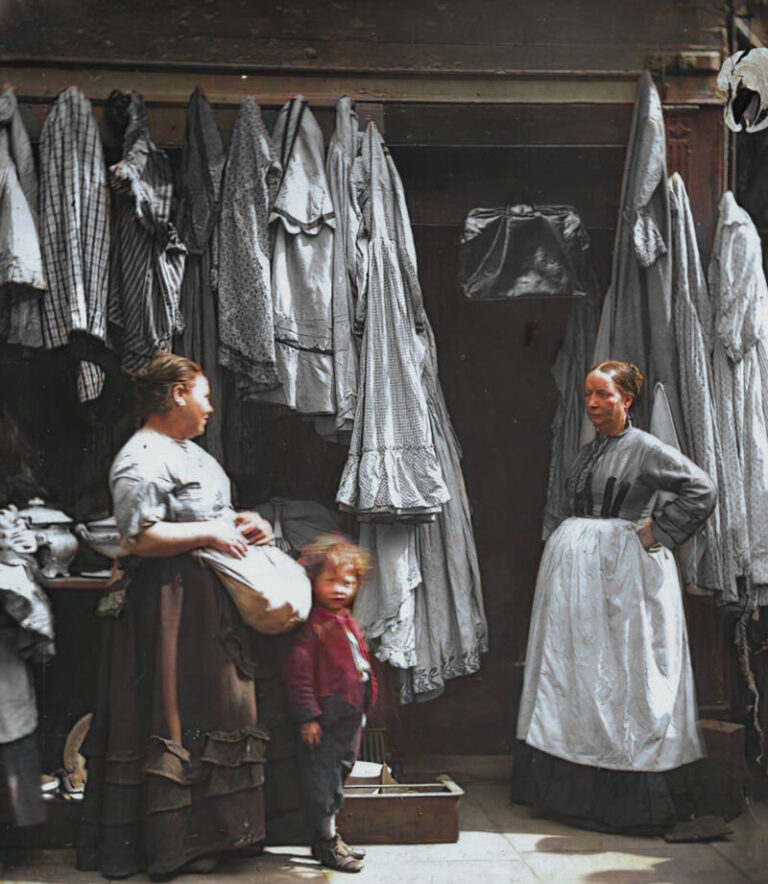 The Victorian second-hand clothes market